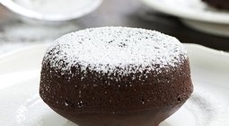 Herbapol przepis Malinowa lawa cake